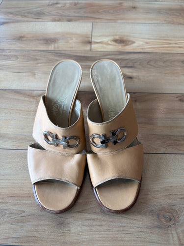 Salvatore Ferragamo Leather Gancini Mule Sandals sz 8