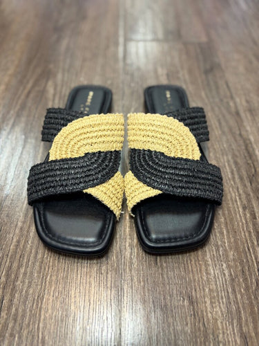 Marc Fisher LTD Woven Raffia Slide Sandals sz 7.5