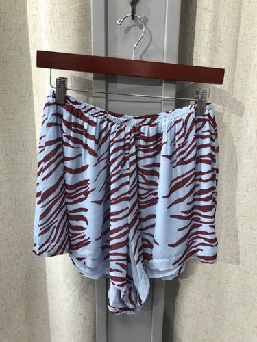 VRG GRL Light Blue Zebra Stripe Shorts sz S