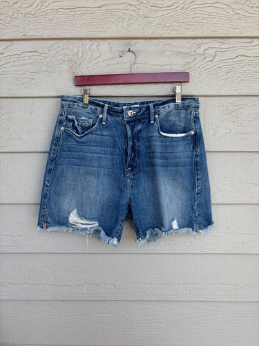 Good American Distressed Denim Shorts sz 10/30