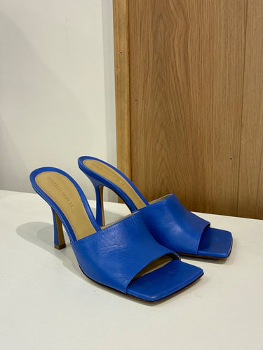 Bottega Veneta Cobalt Blue Leather Square-Toe Mules sz 38