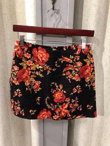 Reformation Black Floral Print Mini Skirt Size 2 sz 2