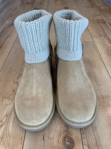 UGG Tan Suede Knit Cuff Ankle Boots sz 8