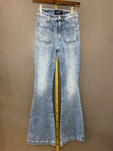 Seafarer Light Wash Patch Pocket Flare Jeans sz 25?