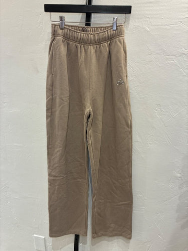 Alo Yoga Accolade Straight Leg Sweatpants