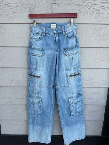 Alice + Olivia Light Wash Cargo Straight Jeans sz 24
