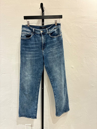 Mavi Medium Wash Straight Leg Jeans sz 28