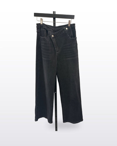 Commense Asymmetric Waist Straight Leg Jeans in Washed Black sz M