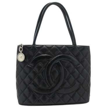 Chanel Medaillon