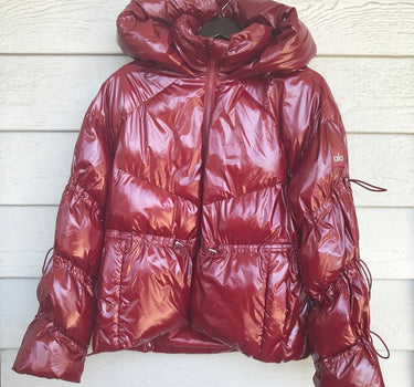 ALO Stunner Puffer in Cranberry Size XS