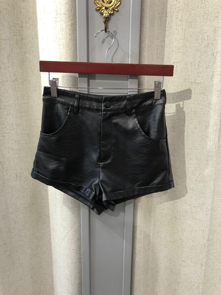 Superdown Faux Leather Textured Shorts sz XS