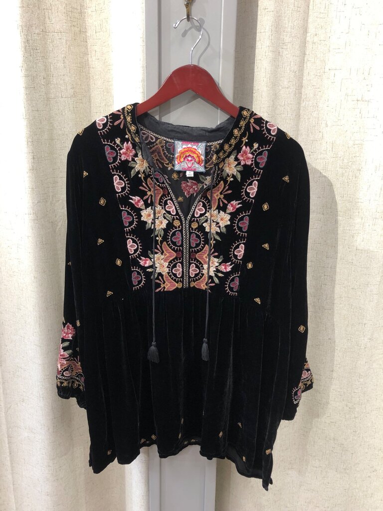 Johnny Was Black Velvet Embroidered Tunic Top sz XL