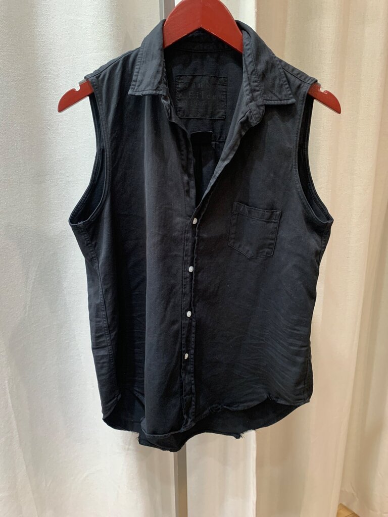 Frank & Eileen Black Sleeveless Button-Down Shirt