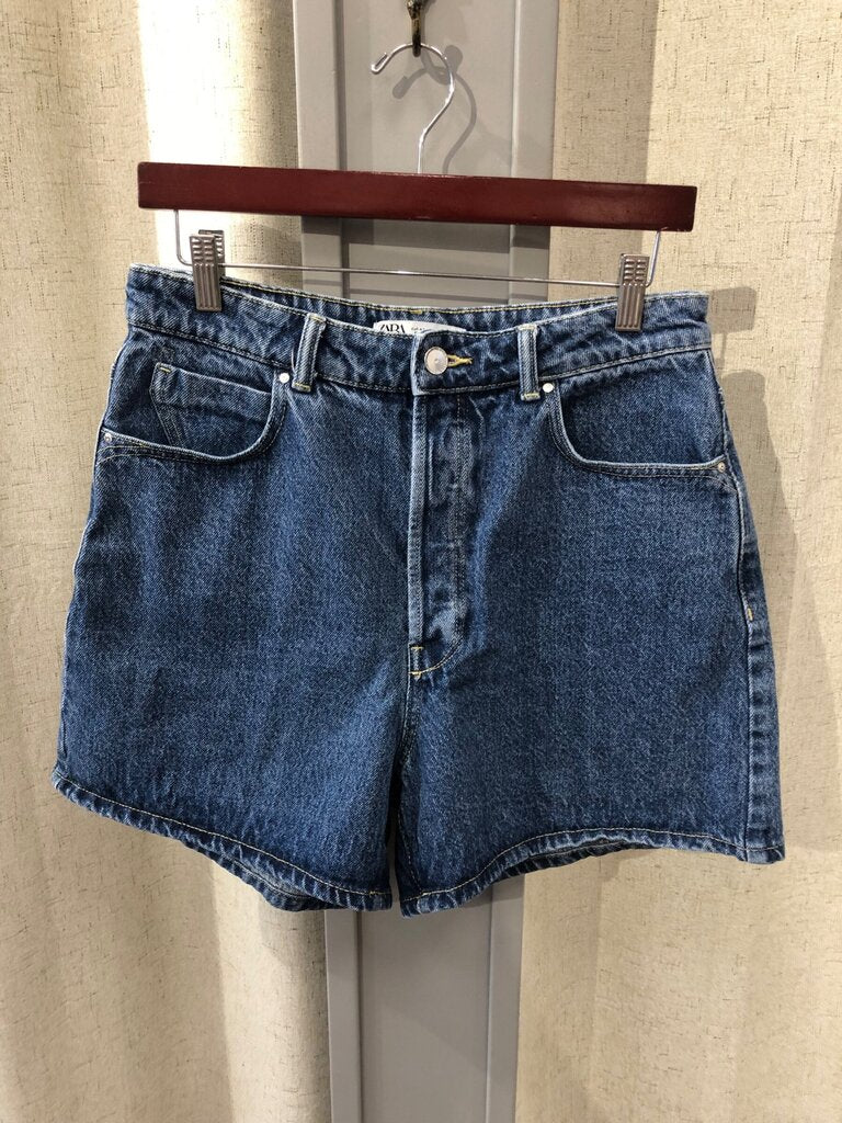 Zara High-Waisted Denim Shorts sz 10