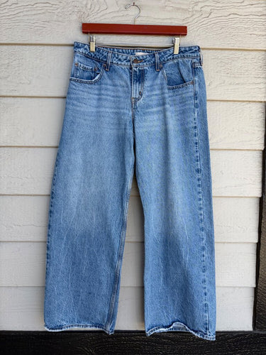Levi's Low Loose Jeans sz 32