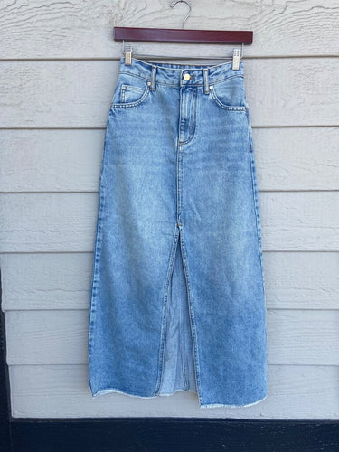 Pilcro Light Wash Denim Maxi Skirt with Front Slit sz 26”