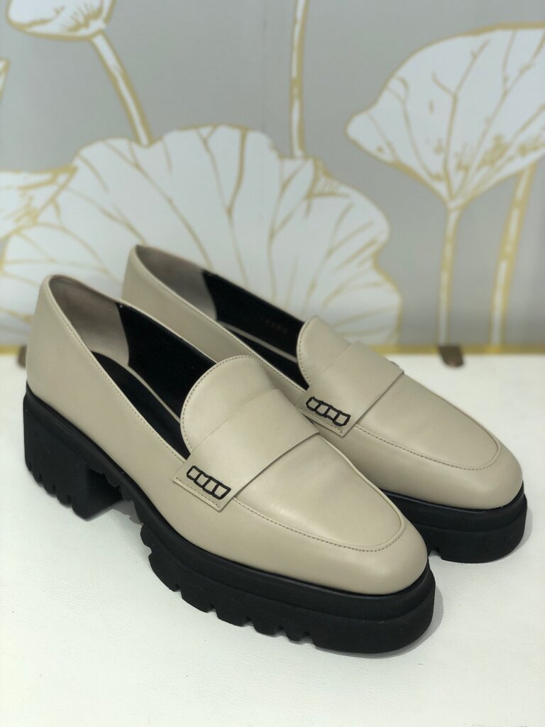 Freda Salvador Cream Leather Elba Lug Sole Penny Loafers sz 8.5