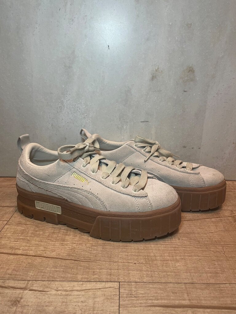 Puma Mayze Stack Suede Platform Sneakers sz 8