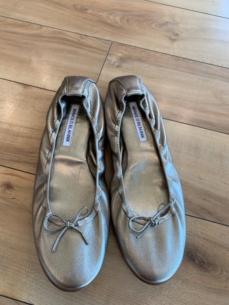 Manolo Blahnik Metallic Leather Elasticized Ballet Flats sz 41