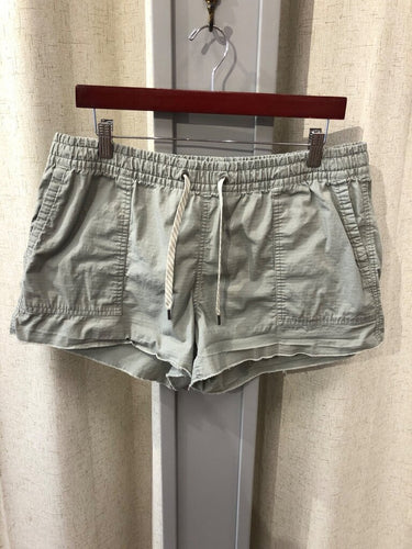 Vuori Sage Green Ripstop Drawstring Shorts sz large
