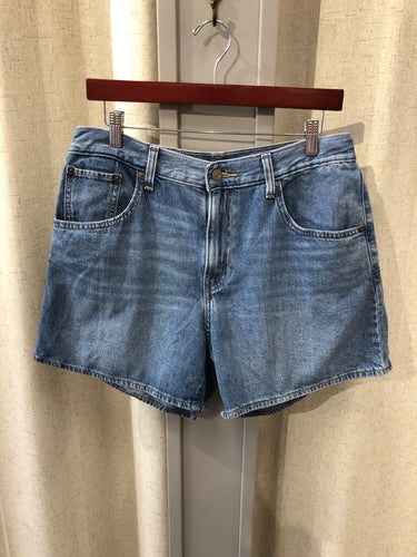 Levi's Cinch Shorts - Size 31