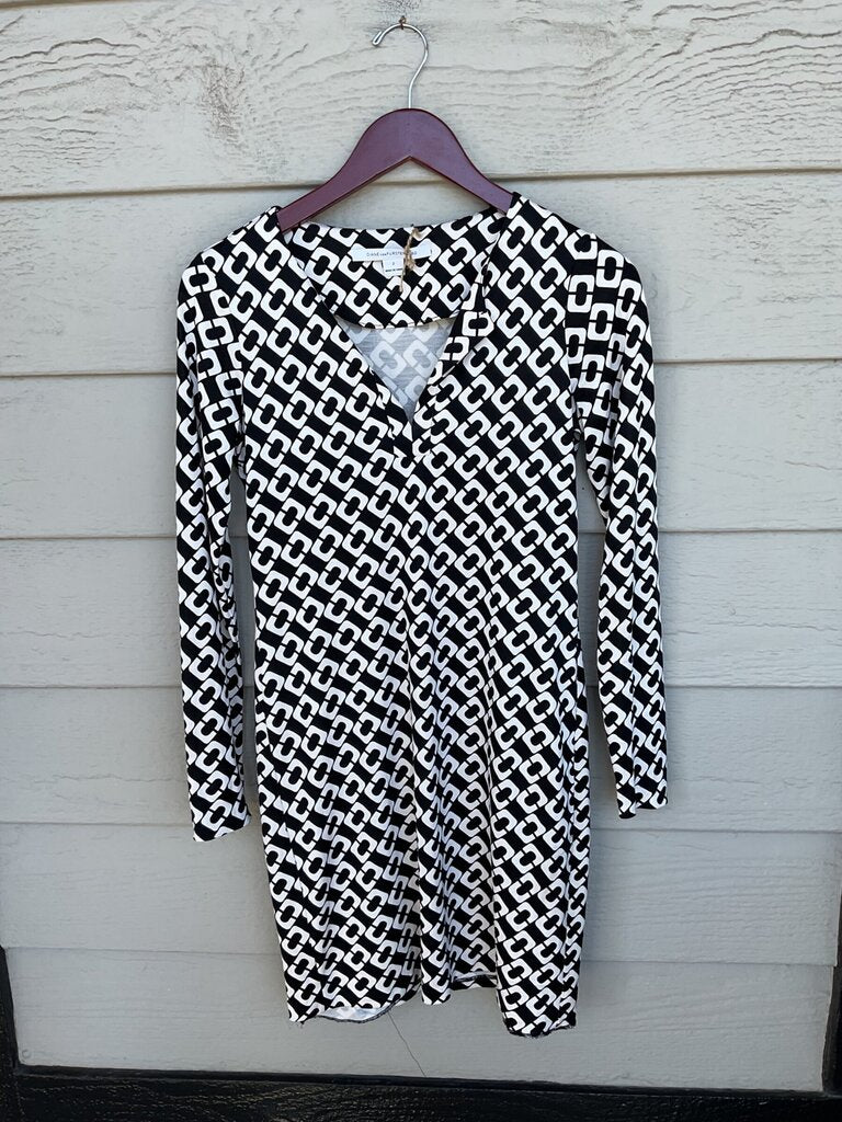 Diane von Furstenberg Black and White Geometric Print Long-Sleeve Midi Dress sz 2