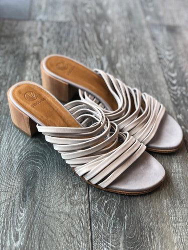 Coclico Strappy Block Heel Slide Sandals sz 39 1/2