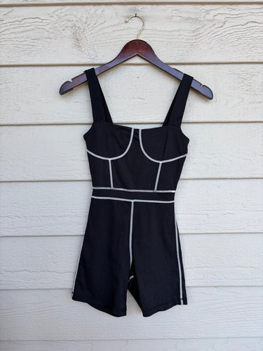 WeWoreWhat Black Contrast Stitch Active Romper sz S/P