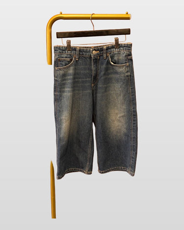 Zara Denim Bermuda Shorts sz EUR 36 / USA 4 / MEX 26