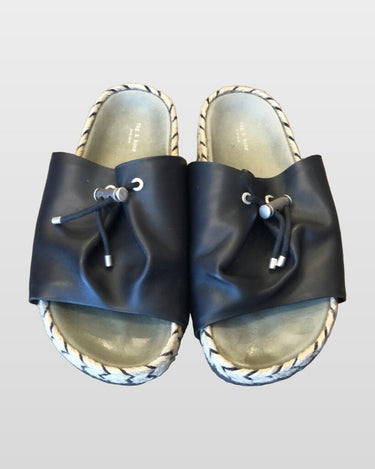 rag & bone Black Leather Toggle Slide Sandals sz 38