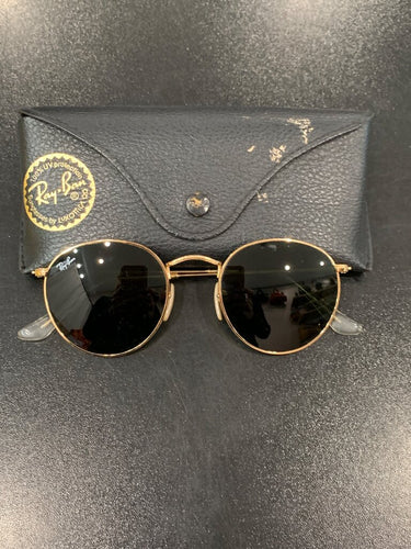 Ray-Ban Round Metal Sunglasses with Case
