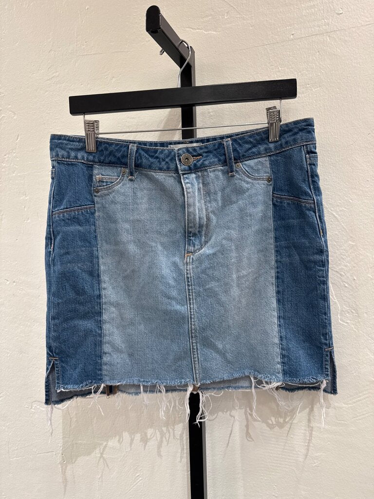 Paige Two-Tone Denim Raw Hem Mini Skirt sz 30