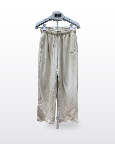Alo Yoga Accolade Straight Leg Sweatpants sz S?