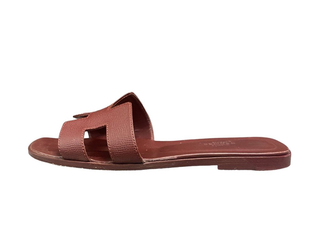 Hermes Rouge Oran Sandals Size 38 E.U/7.5 U.S