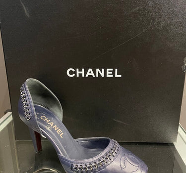 Chanel Chain-Trim Leather Slingback Heels Sz 36