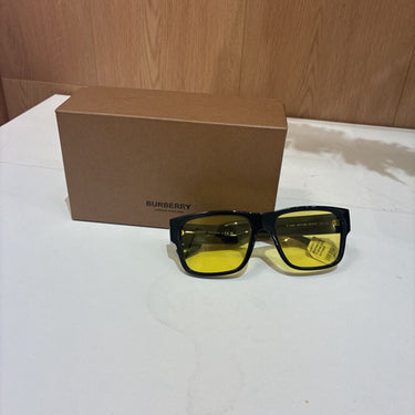 Burberry blk frame/yellow lenses w/case