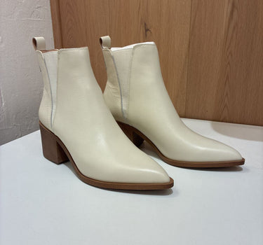Steve Madden NWOT Ankle Booties Size 10