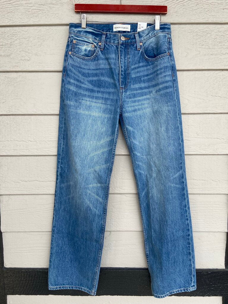 NWT Denim Forum low-rise baggy jeans Size 28