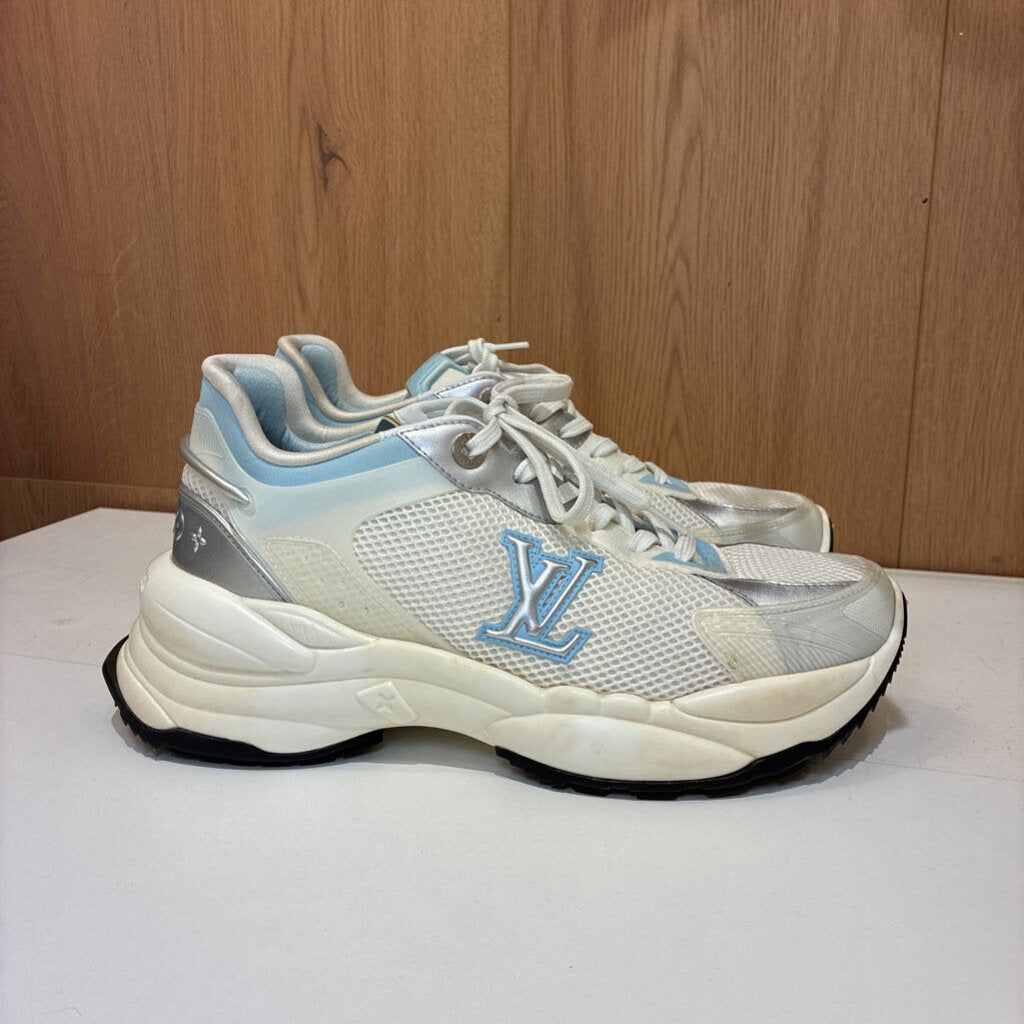 Louis Vuitton Run 55 Sneakers Size 40