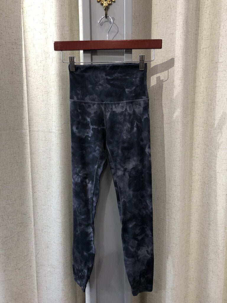 Lululemon High-Rise Leggings in Dark Tie-Dye Size 2