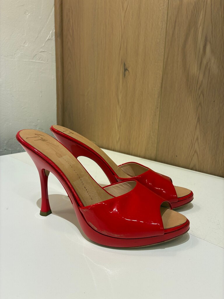 Giuseppe Zanotti Red Peep-Toe Heels Size 40
