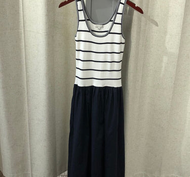 Moon River Striped Maxi Dress size M