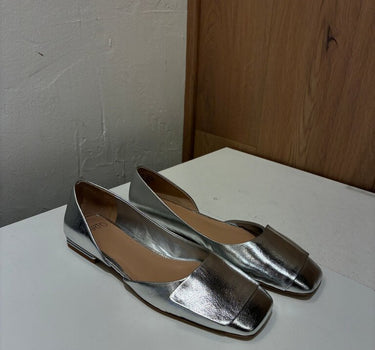 Sarto Metallic Silver Flats Size 8