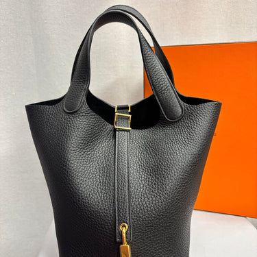 Hermes Taurillon Clemence Picotin Lock 18 PM Black