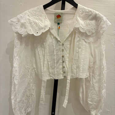 FARM Rio Cropped Embroidered Button-Up Blouse