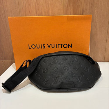Louis Vuitton Black Discovery Bumbag