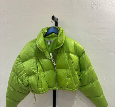 Urban Outfitters NWT Cropped Puffer Jacket in Bright Green