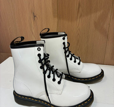White Doc Martens lace up boot sz 7