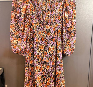 NWT Floral Print Puff Sleeve lace trim