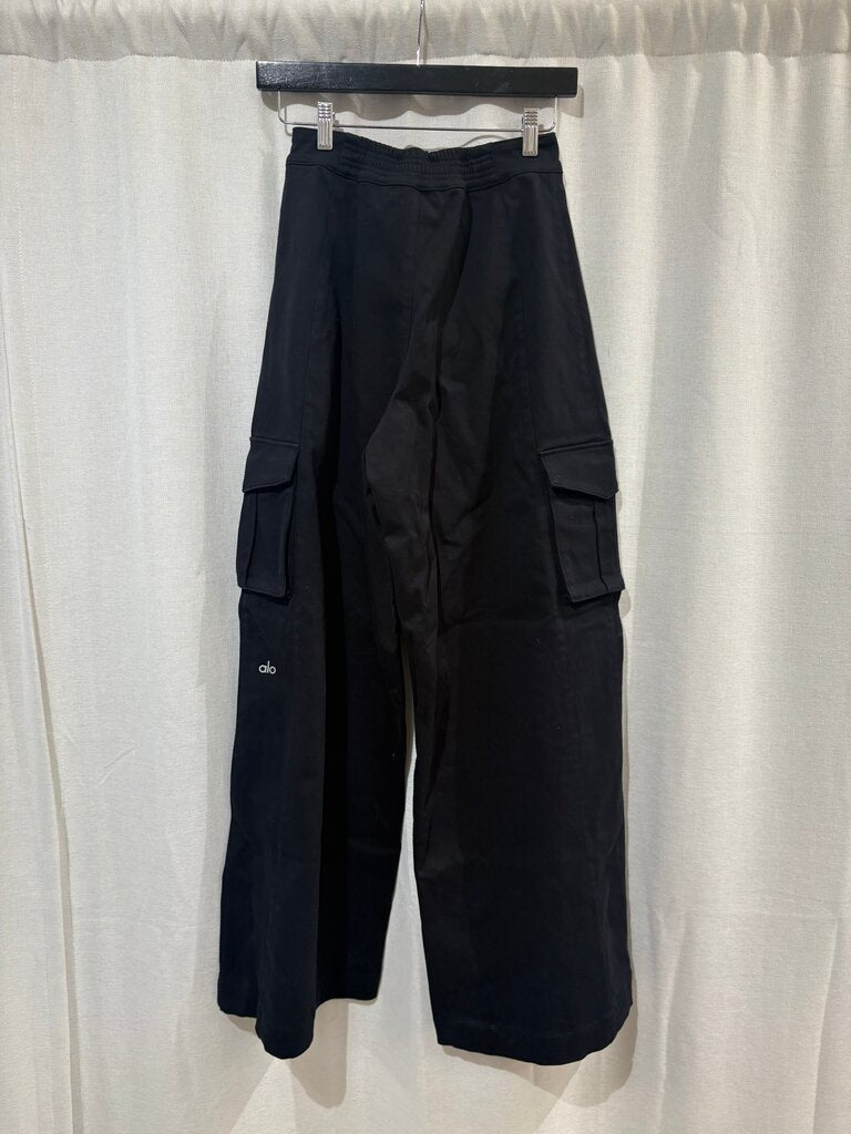 Alo Yoga Wide Leg Cargo Pants